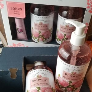 Crabtree & Evelyn rose water shower gel